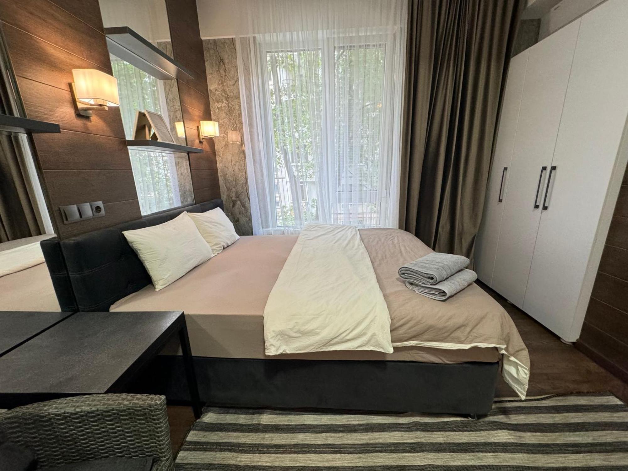Rentnow Modern Lux Apartment In Centre キシナウ エクステリア 写真